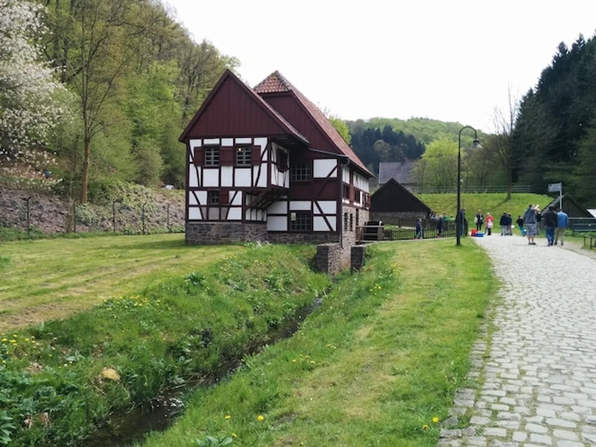 Muzeum na świeżym powietrzu w Hagen - tło nieba
