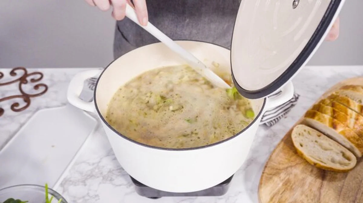 Zupa z białej fasoli